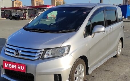 Honda Freed I, 2010 год, 1 100 000 рублей, 1 фотография
