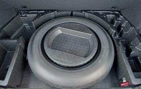 Toyota C-HR I рестайлинг, 2018 год, 1 800 000 рублей, 24 фотография