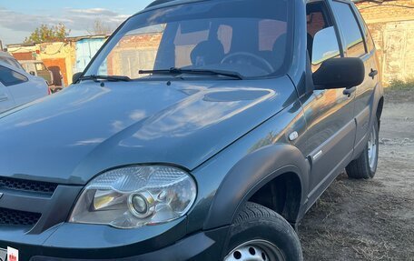 Chevrolet Niva I рестайлинг, 2009 год, 380 000 рублей, 3 фотография