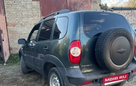 Chevrolet Niva I рестайлинг, 2009 год, 380 000 рублей, 4 фотография
