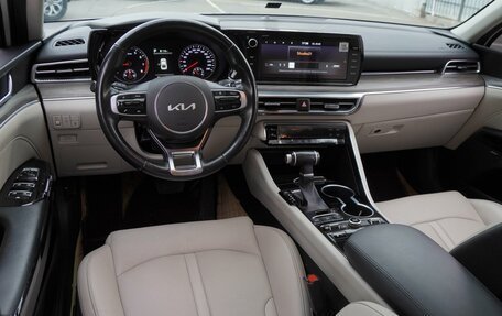 KIA K5, 2022 год, 3 300 000 рублей, 6 фотография