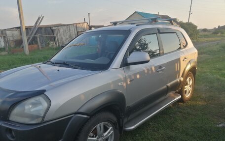 Hyundai Tucson III, 2004 год, 870 000 рублей, 8 фотография