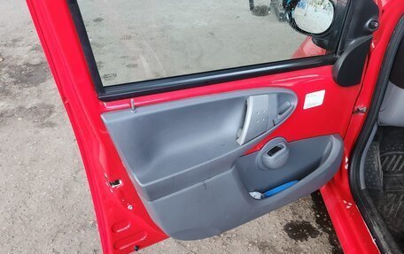 Peugeot 107 I рестайлинг, 2011 год, 525 000 рублей, 8 фотография
