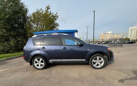 Mitsubishi Outlander III рестайлинг 3, 2008 год, 990 000 рублей, 10 фотография