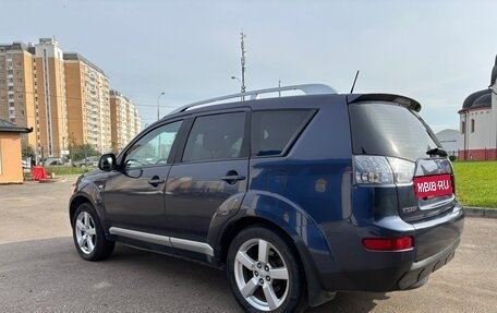 Mitsubishi Outlander III рестайлинг 3, 2008 год, 990 000 рублей, 11 фотография