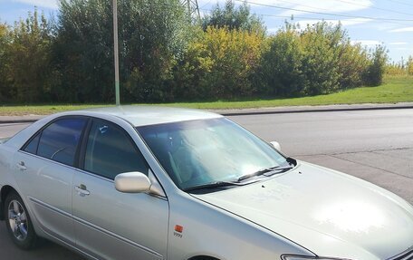 Toyota Camry V40, 2004 год, 600 000 рублей, 2 фотография
