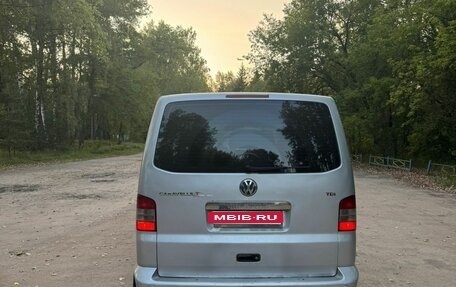 Volkswagen Caravelle T5, 2005 год, 1 150 000 рублей, 8 фотография