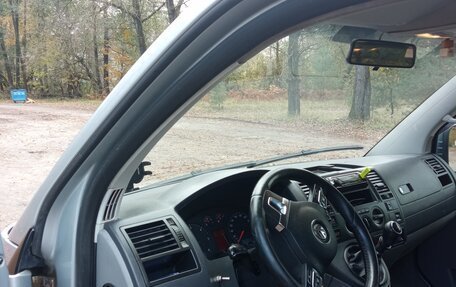 Volkswagen Caravelle T5, 2005 год, 1 150 000 рублей, 22 фотография