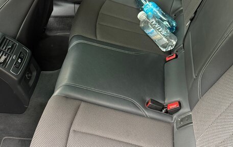 Audi A4, 2018 год, 3 090 000 рублей, 15 фотография