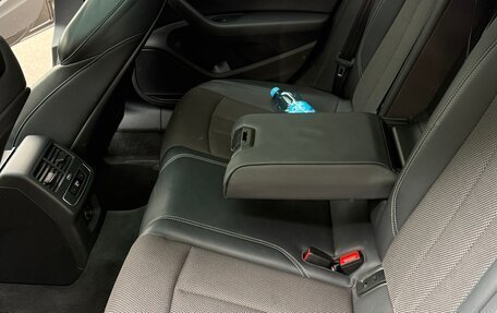 Audi A4, 2018 год, 3 090 000 рублей, 16 фотография