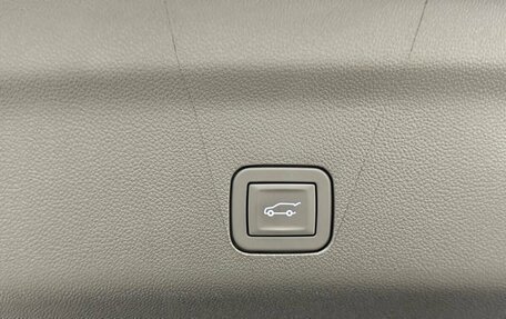 Cadillac Escalade V, 2025 год, 20 160 000 рублей, 14 фотография