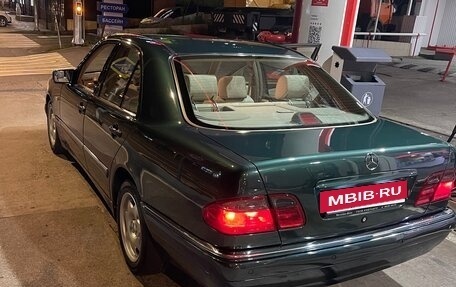 Mercedes-Benz E-Класс, 1997 год, 550 000 рублей, 11 фотография