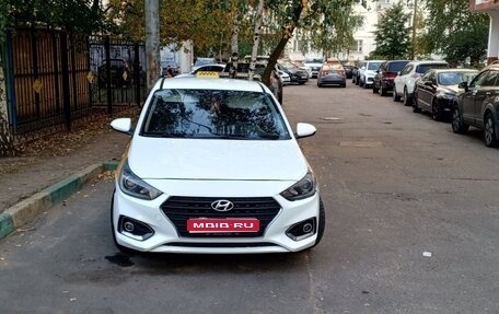Hyundai Solaris II рестайлинг, 2017 год, 770 000 рублей, 1 фотография