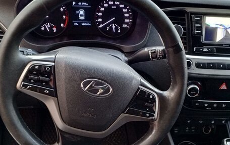Hyundai Solaris II рестайлинг, 2017 год, 770 000 рублей, 12 фотография