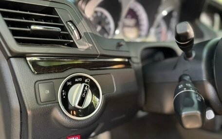 Mercedes-Benz E-Класс, 2011 год, 1 750 000 рублей, 6 фотография
