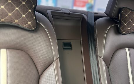 Audi A8, 2016 год, 3 000 000 рублей, 23 фотография