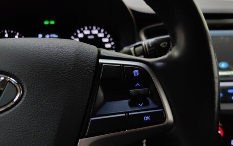 Hyundai Solaris II рестайлинг, 2017 год, 1 199 000 рублей, 18 фотография