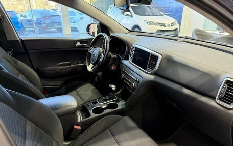 KIA Sportage IV рестайлинг, 2021 год, 2 000 000 рублей, 9 фотография