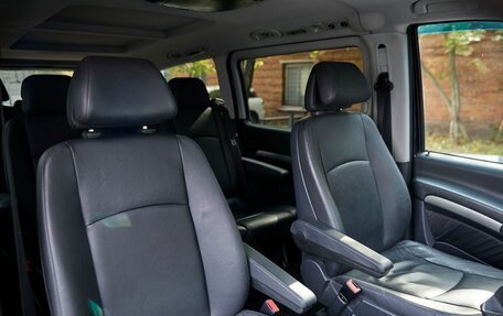 Mercedes-Benz Viano, 2010 год, 2 100 000 рублей, 30 фотография