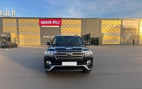 Toyota Land Cruiser 200, 2016 год, 5 500 000 рублей, 2 фотография
