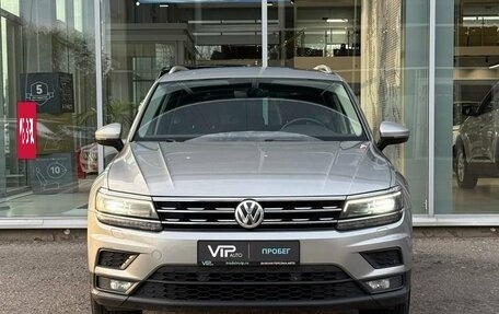 Volkswagen Tiguan II, 2018 год, 2 197 000 рублей, 2 фотография