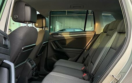 Volkswagen Tiguan II, 2018 год, 2 197 000 рублей, 11 фотография