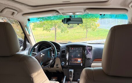 Mitsubishi Pajero IV, 2007 год, 2 300 000 рублей, 10 фотография