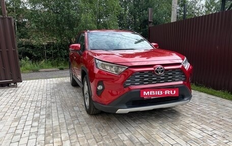Toyota RAV4, 2021 год, 2 990 000 рублей, 6 фотография