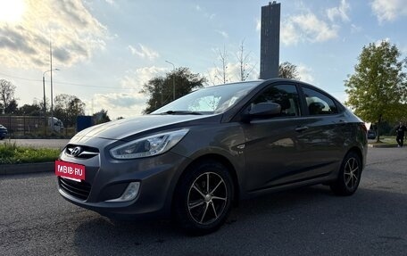 Hyundai Solaris II рестайлинг, 2013 год, 750 000 рублей, 7 фотография