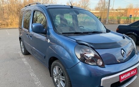 Renault Kangoo II рестайлинг, 2011 год, 495 000 рублей, 1 фотография