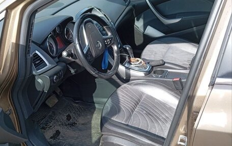 Opel Astra J, 2013 год, 700 000 рублей, 2 фотография