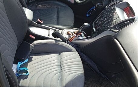 Opel Astra J, 2013 год, 700 000 рублей, 3 фотография