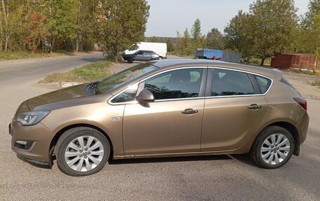 Opel Astra J, 2013 год, 700 000 рублей, 8 фотография