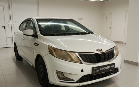 KIA Rio III рестайлинг, 2013 год, 598 000 рублей, 3 фотография