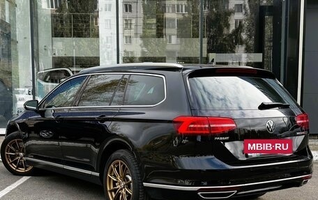 Volkswagen Passat B8 рестайлинг, 2015 год, 1 900 000 рублей, 6 фотография