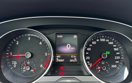 Volkswagen Passat B8 рестайлинг, 2015 год, 1 900 000 рублей, 12 фотография