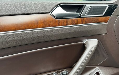 Volkswagen Passat B8 рестайлинг, 2015 год, 1 900 000 рублей, 18 фотография