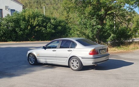 BMW 3 серия, 2001 год, 750 000 рублей, 2 фотография