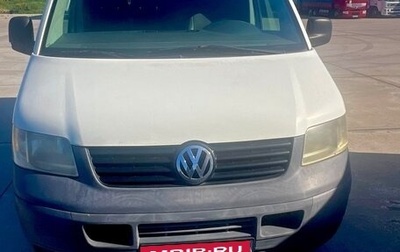 Volkswagen Transporter T5 рестайлинг, 2004 год, 750 000 рублей, 1 фотография