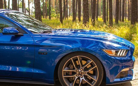 Ford Mustang VI рестайлинг, 2017 год, 5 200 000 рублей, 15 фотография