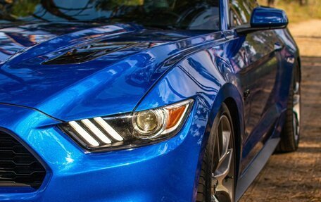 Ford Mustang VI рестайлинг, 2017 год, 5 200 000 рублей, 18 фотография