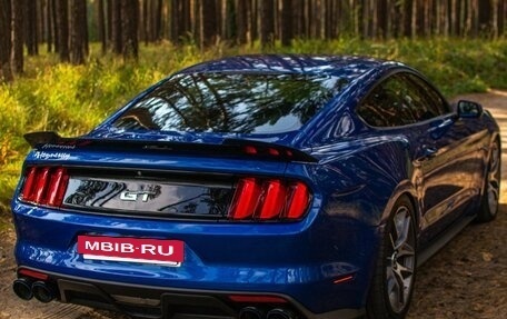 Ford Mustang VI рестайлинг, 2017 год, 5 200 000 рублей, 8 фотография