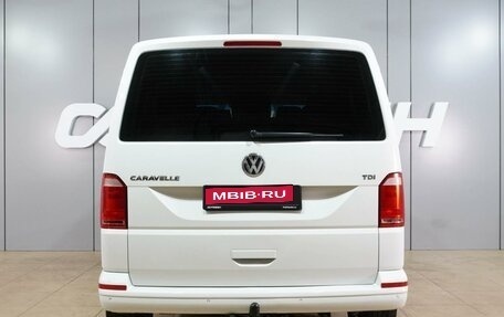 Volkswagen Caravelle T6 рестайлинг, 2016 год, 2 249 000 рублей, 4 фотография