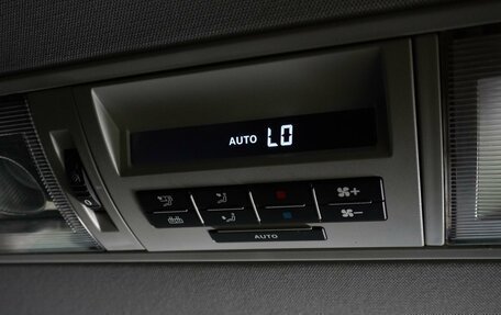 Volkswagen Caravelle T6 рестайлинг, 2016 год, 2 249 000 рублей, 17 фотография