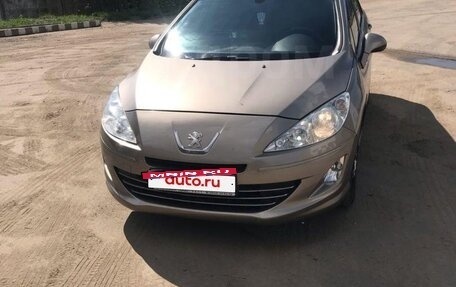 Peugeot 408 I рестайлинг, 2014 год, 675 000 рублей, 3 фотография