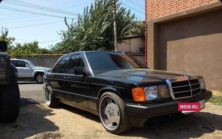 Mercedes-Benz 190 (W201), 1988 год, 4 200 000 рублей, 16 фотография