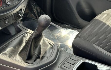 Nissan Navara (Frontier), 2023 год, 2 500 000 рублей, 8 фотография