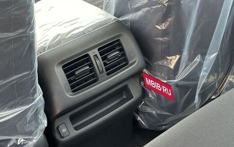 Nissan Navara (Frontier), 2023 год, 2 500 000 рублей, 9 фотография