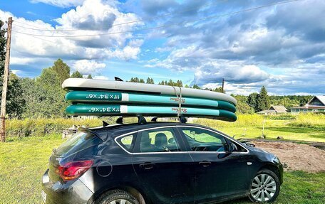 Opel Astra J, 2010 год, 699 999 рублей, 1 фотография