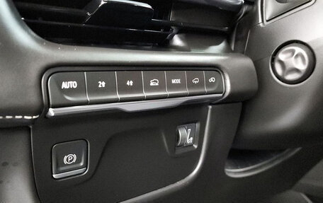 Cadillac Escalade V, 2023 год, 12 333 076 рублей, 9 фотография